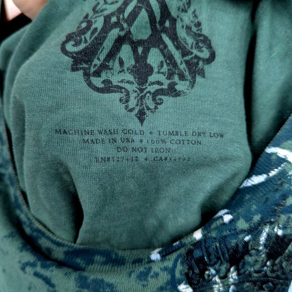 Archaic by Affliction Medium Graphic T-Shirt Green Acid Wash Cross Design Y2K - Picture 4 of 4